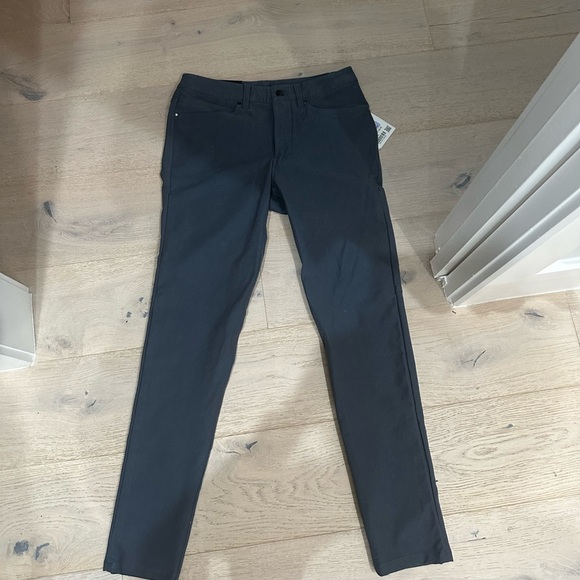 Lululemon Men’s Navy Pants - Picture 5 of 5